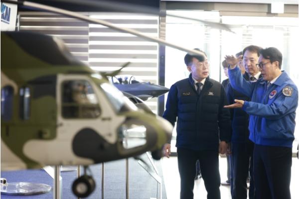 김민석 국무총리, 항공 방산업체 현장간담회 및 국정설명회 기사 이미지